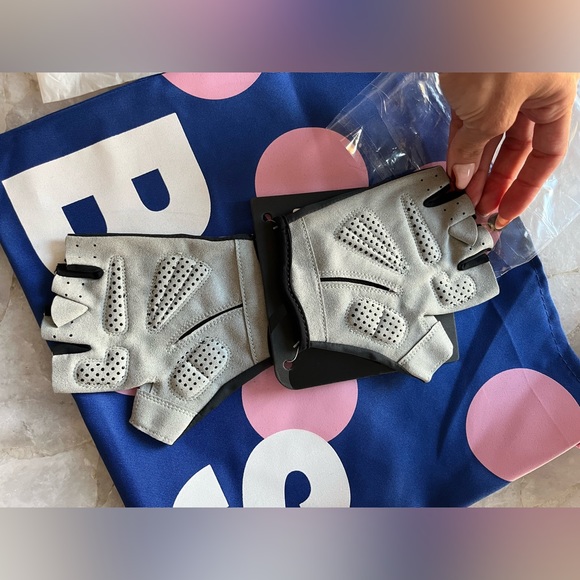 Black Sheep Cycling Essentials Gloves - Picture 5 of 7